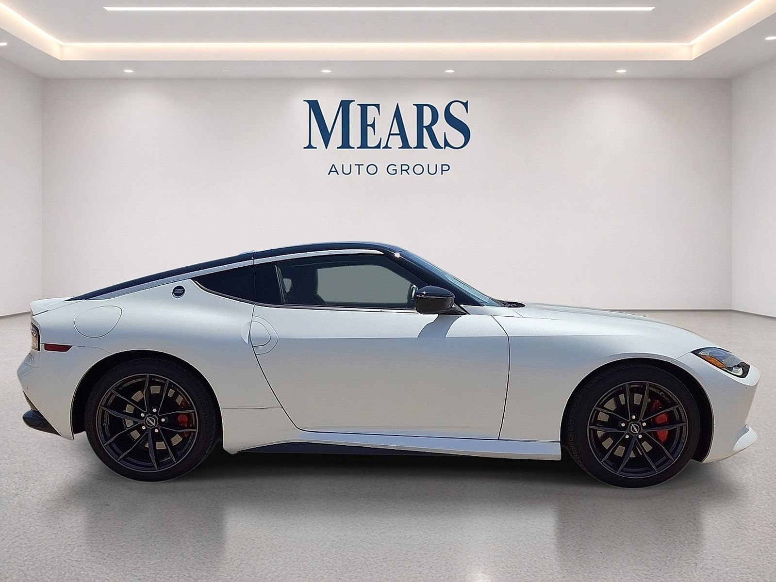 Used 2024 Nissan Z Performance w/ Floor Mat Package RWD image 6