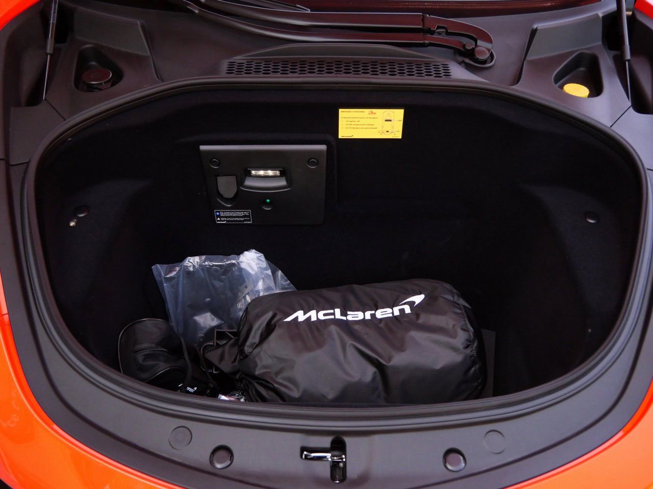 New 2025 McLaren Artura Spider image 28