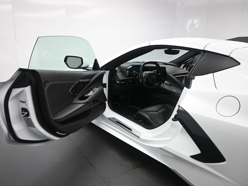 Used 2023 Chevrolet Corvette Stingray Preferred Cpe w/ Z51 Performance Package RWD image 9