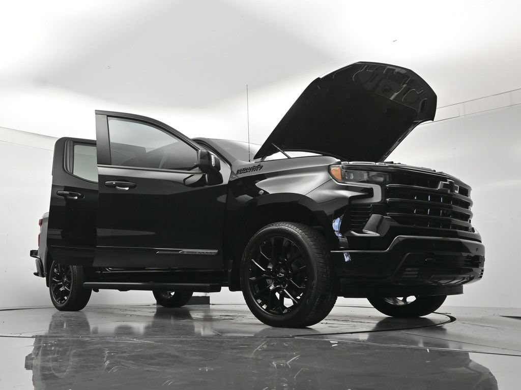 Used 2026 Chevrolet Silverado 1500 High Country w/ Midnight Edition AWD/4WD image 52