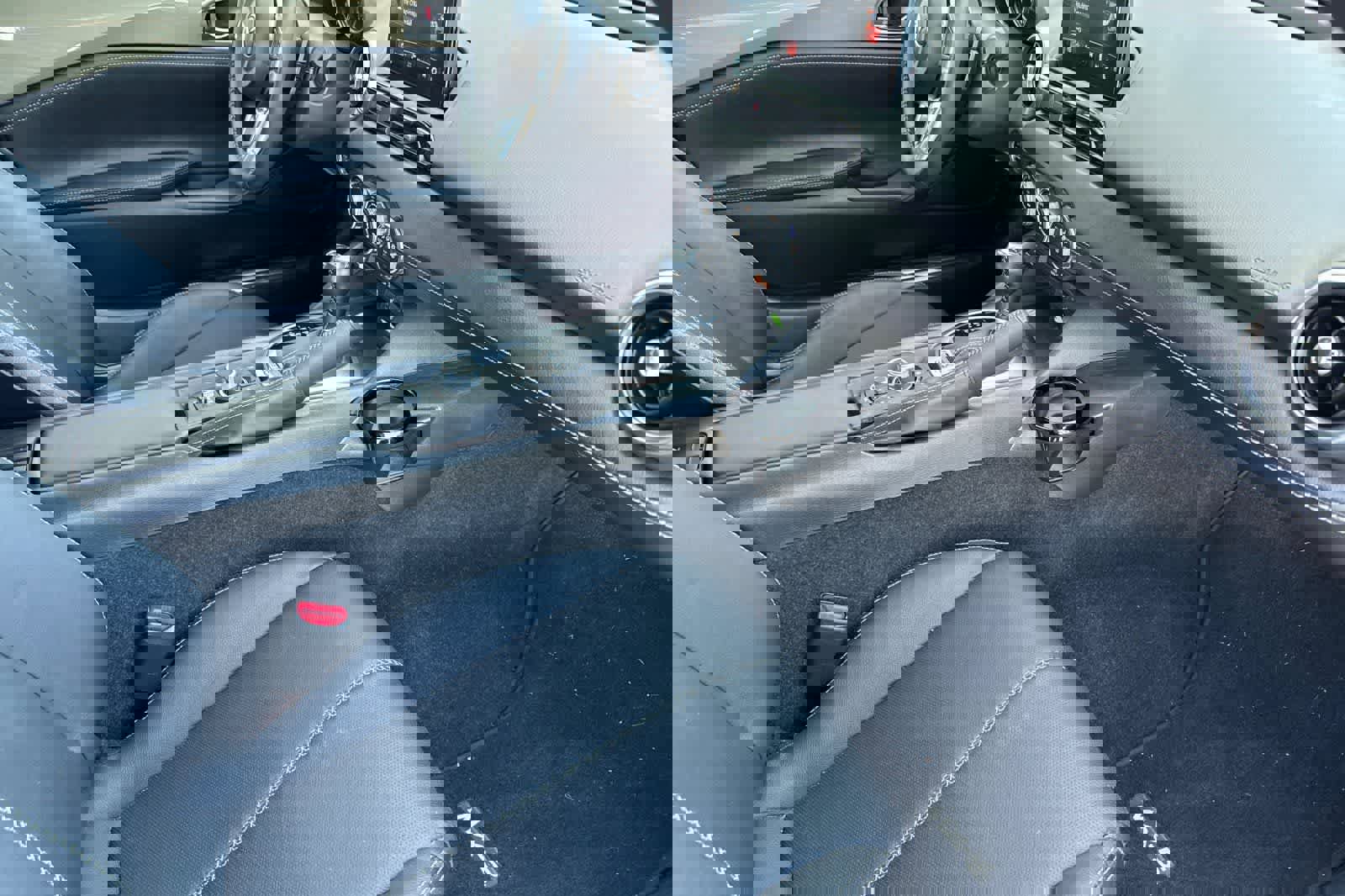 Used 2023 MAZDA MX-5 Miata Grand Touring image 14