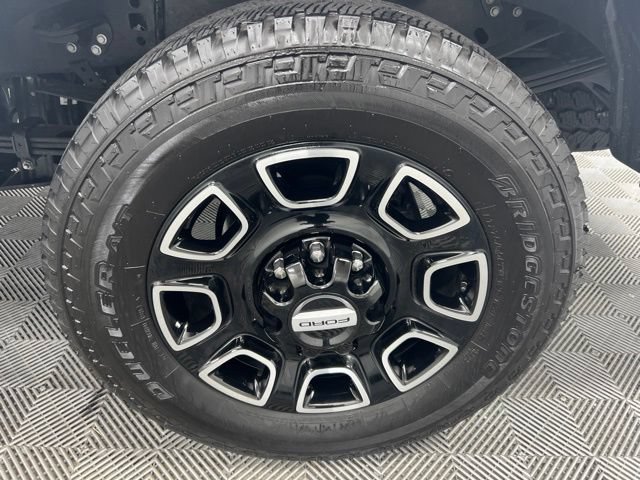 Used 2025 Ford F350 Platinum AWD/4WD image 8