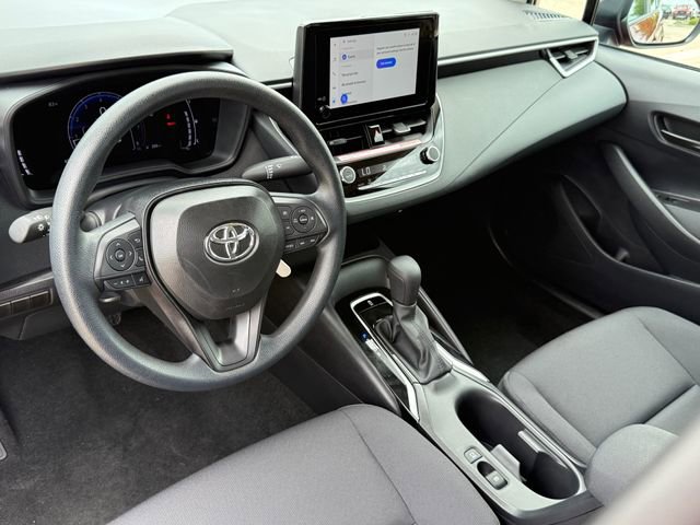 Used 2026 Toyota Corolla LE FWD image 9