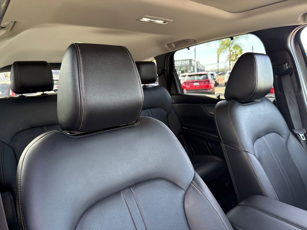 Used 2025 MAZDA CX-90 Plug-In Hybrid w/ Preferred image 16