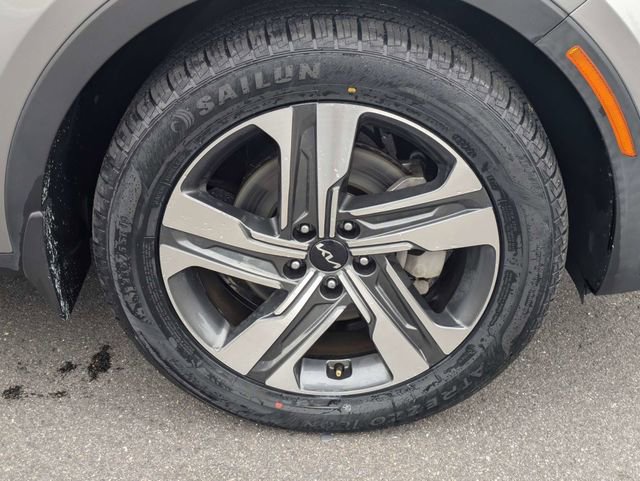 Used 2022 Kia Sorento SX image 11