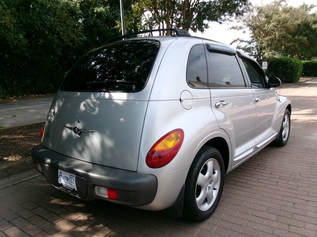 Used 2001 Chrysler PT Cruiser FWD image 8