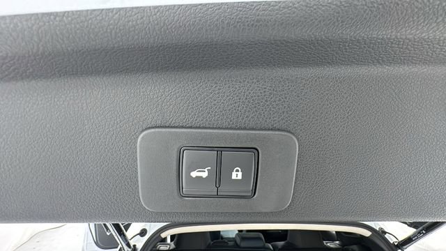 New 2025 Nissan Murano Platinum w/ Cargo Package image 16