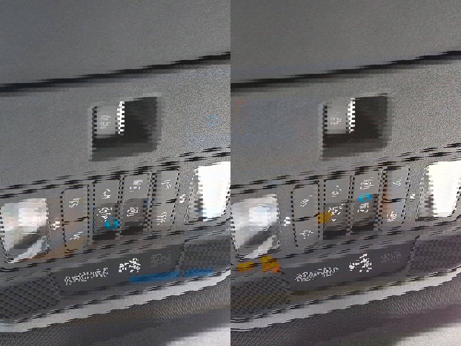 Used 2023 Ford F150 XLT w/ Equipment Group 302A High image 29