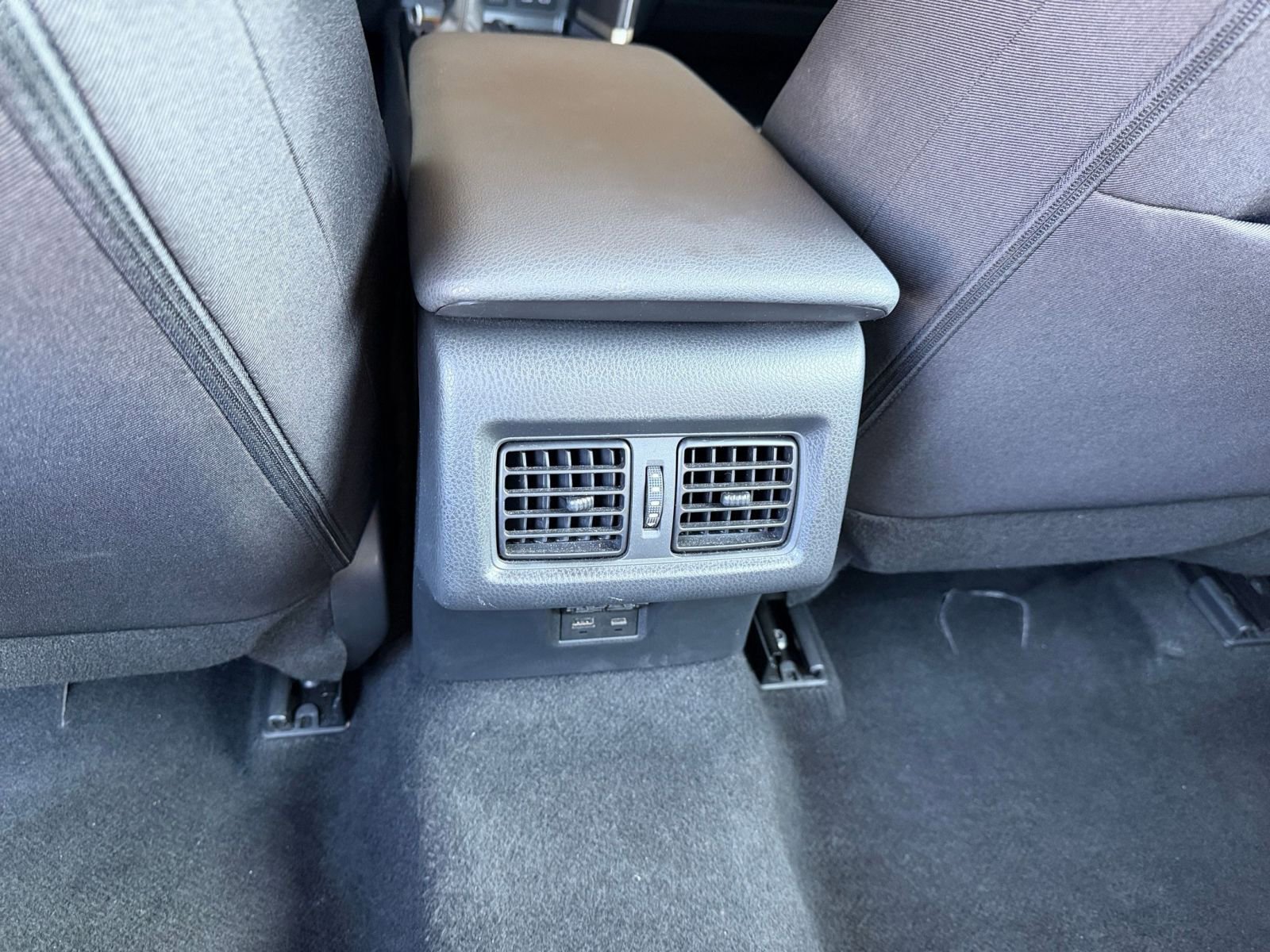 Used 2025 Toyota Camry LE image 23