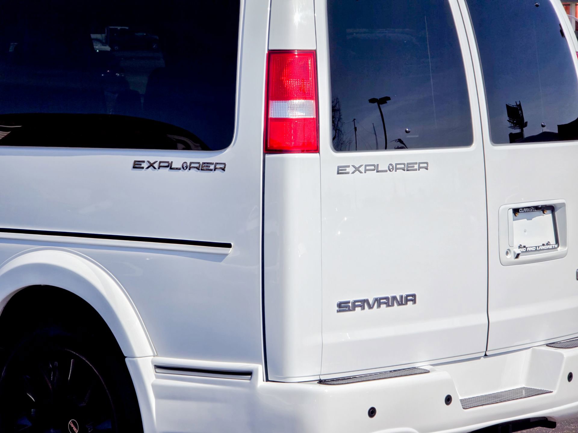 Used 2025 GMC Savana 2500 w/ Driver Convenience Package image 26