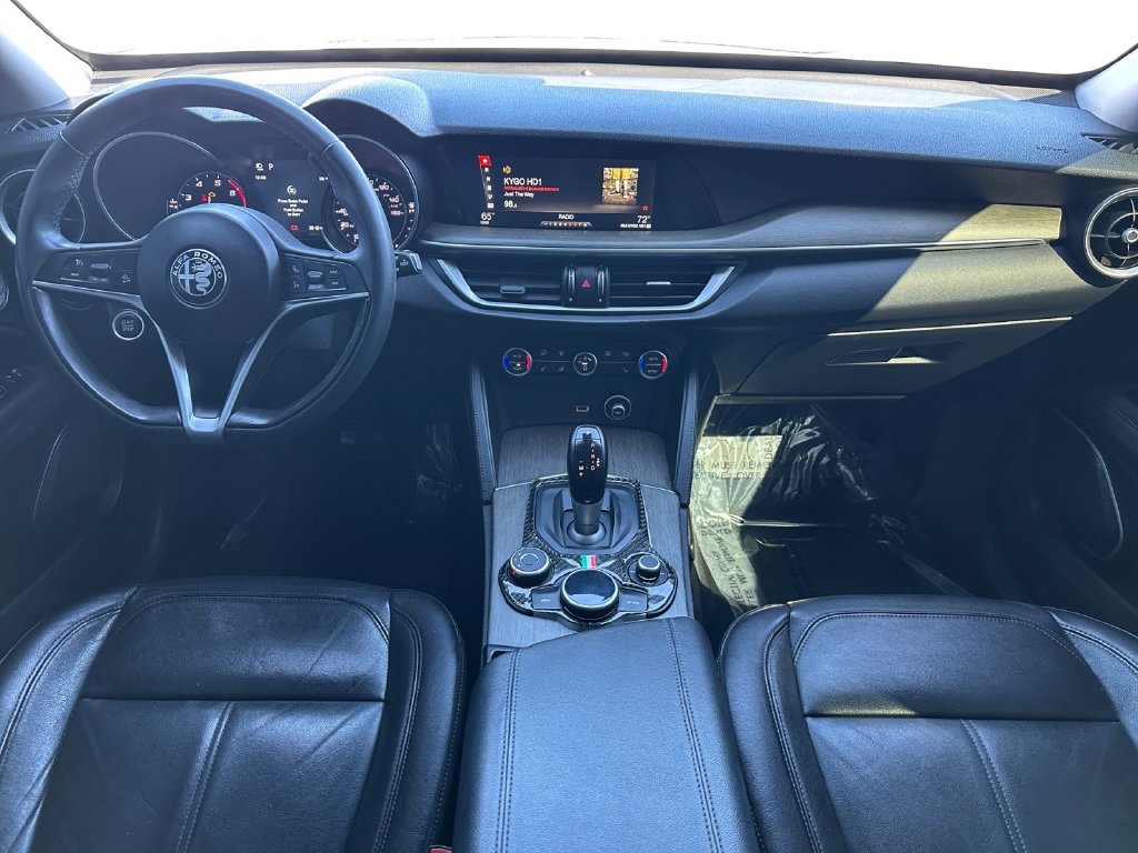 Used 2018 Alfa Romeo Stelvio Ti AWD/4WD image 25