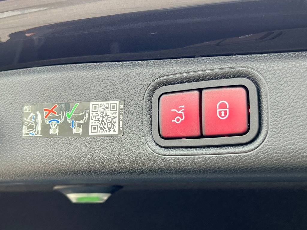 Used 2023 Mercedes-Benz E 350 E 350 image 40