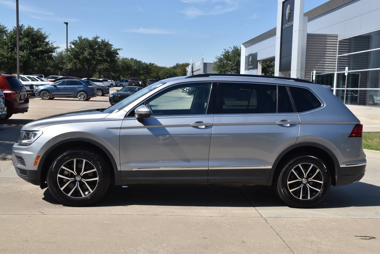Used 2021 Volkswagen Tiguan SE AWD/4WD image 12