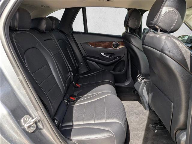 Used 2018 Mercedes-Benz GLC 300 4MATIC image 24