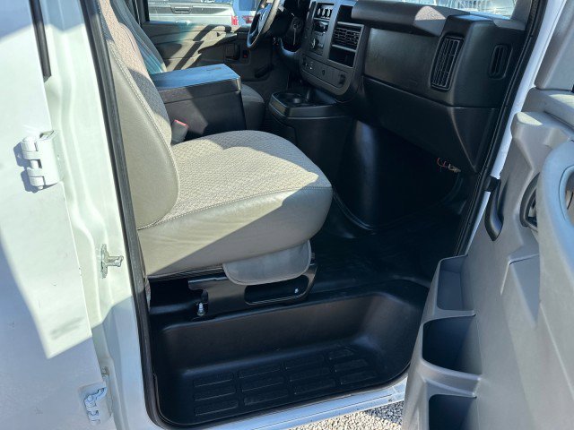 Used 2012 Chevrolet Express 2500 image 23