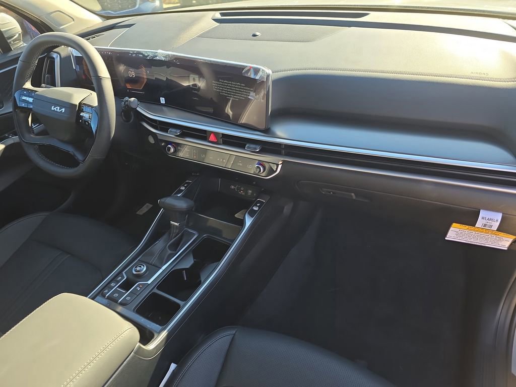 Certified 2026 Kia Sorento S FWD image 11