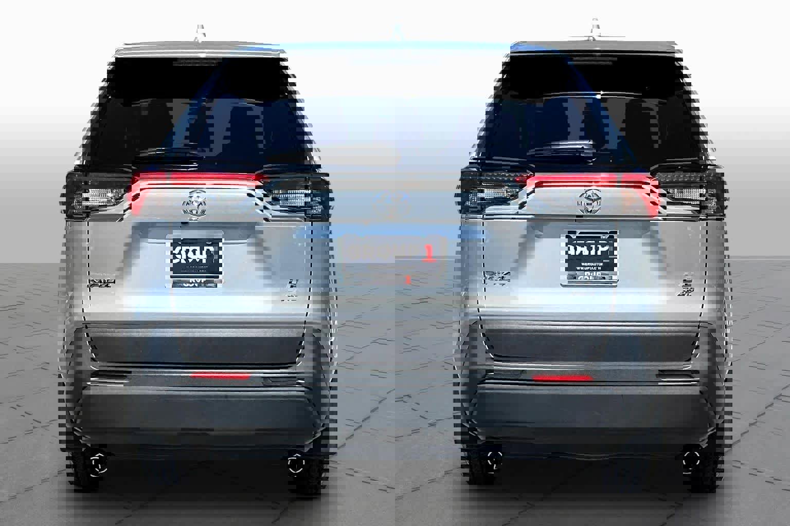 Used 2024 Toyota RAV4 LE image 5