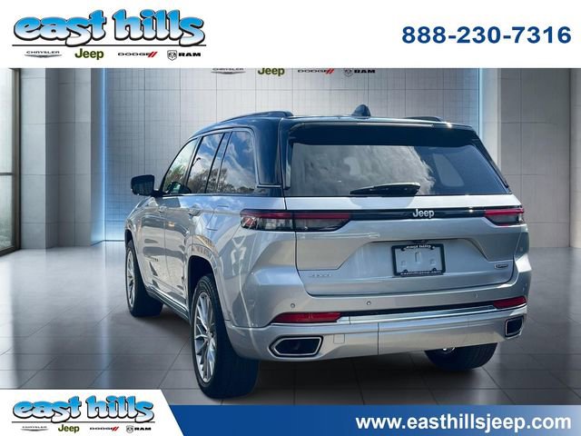 Certified 2024 Jeep Grand Cherokee Summit w/ Luxury Tech Group V image 4