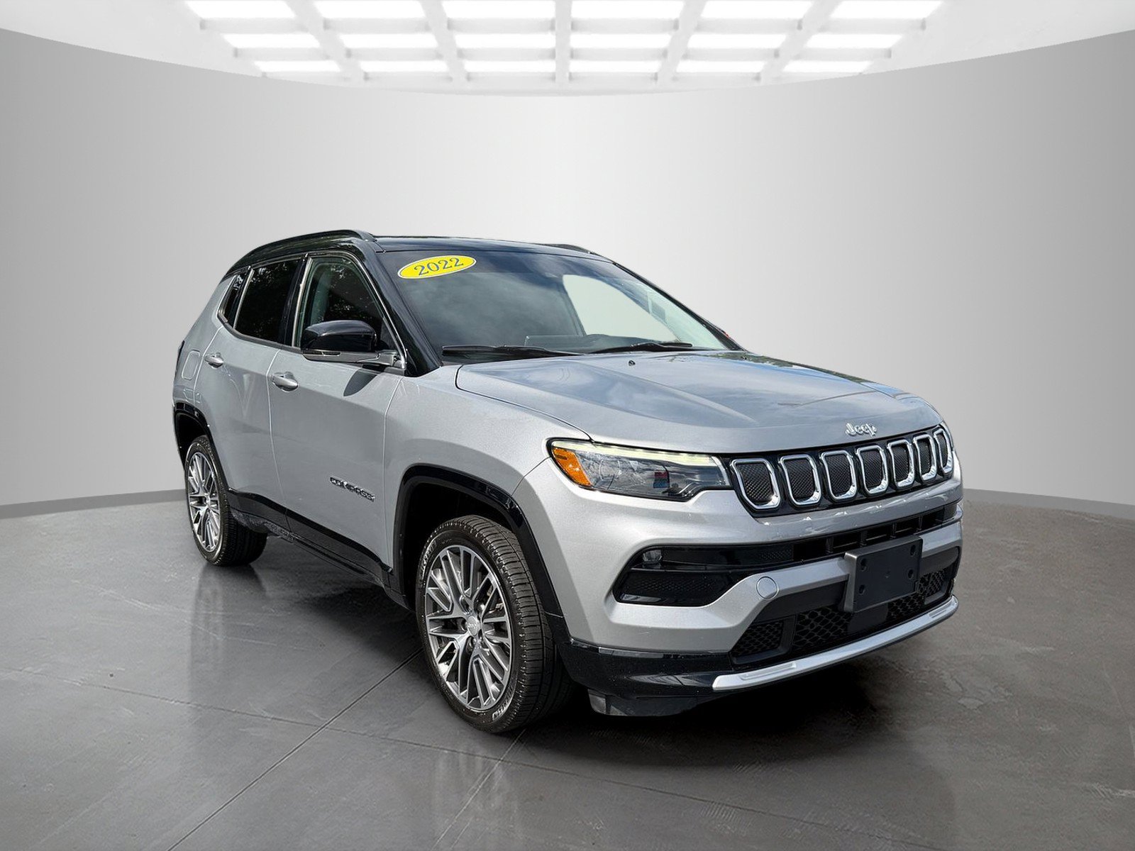 Used 2022 Jeep Compass Limited w/ Elite Group AWD/4WD image 5