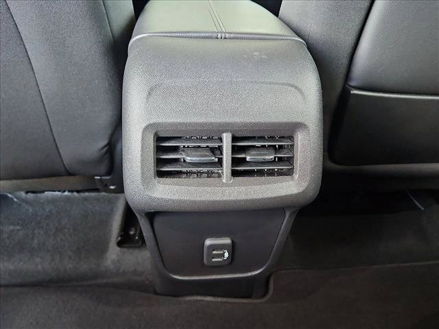 Used 2024 GMC Terrain SLE FWD image 16