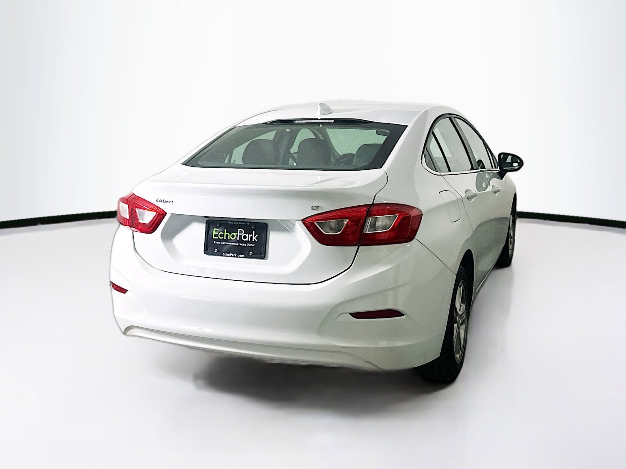 Used 2017 Chevrolet Cruze LT image 9