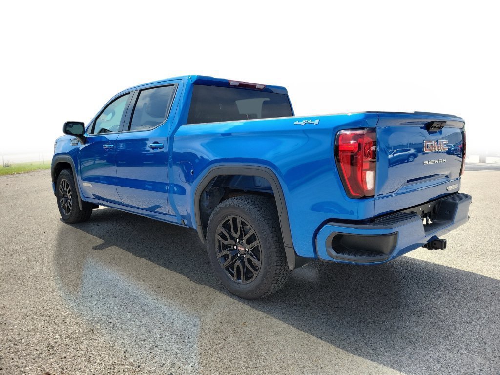 Used 2023 GMC Sierra 1500 Elevation AWD/4WD image 3