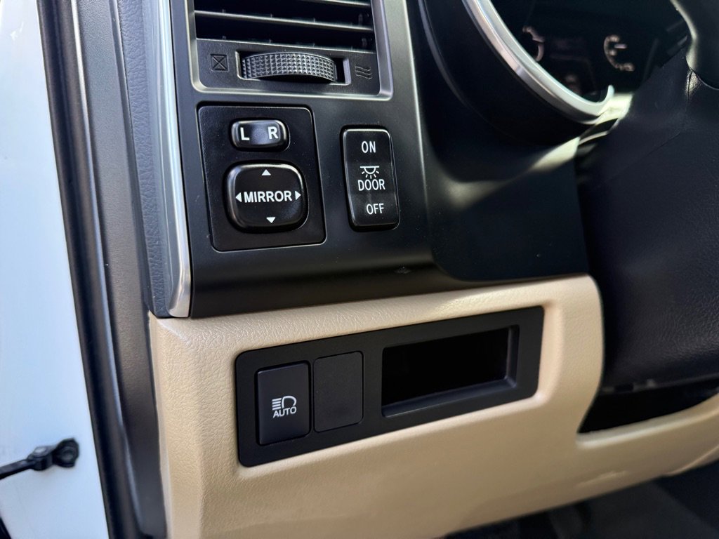 Used 2019 Toyota Sequoia SR5 image 26