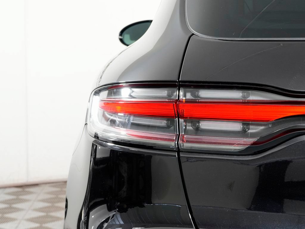 Certified 2026 Porsche Macan S AWD/4WD image 12