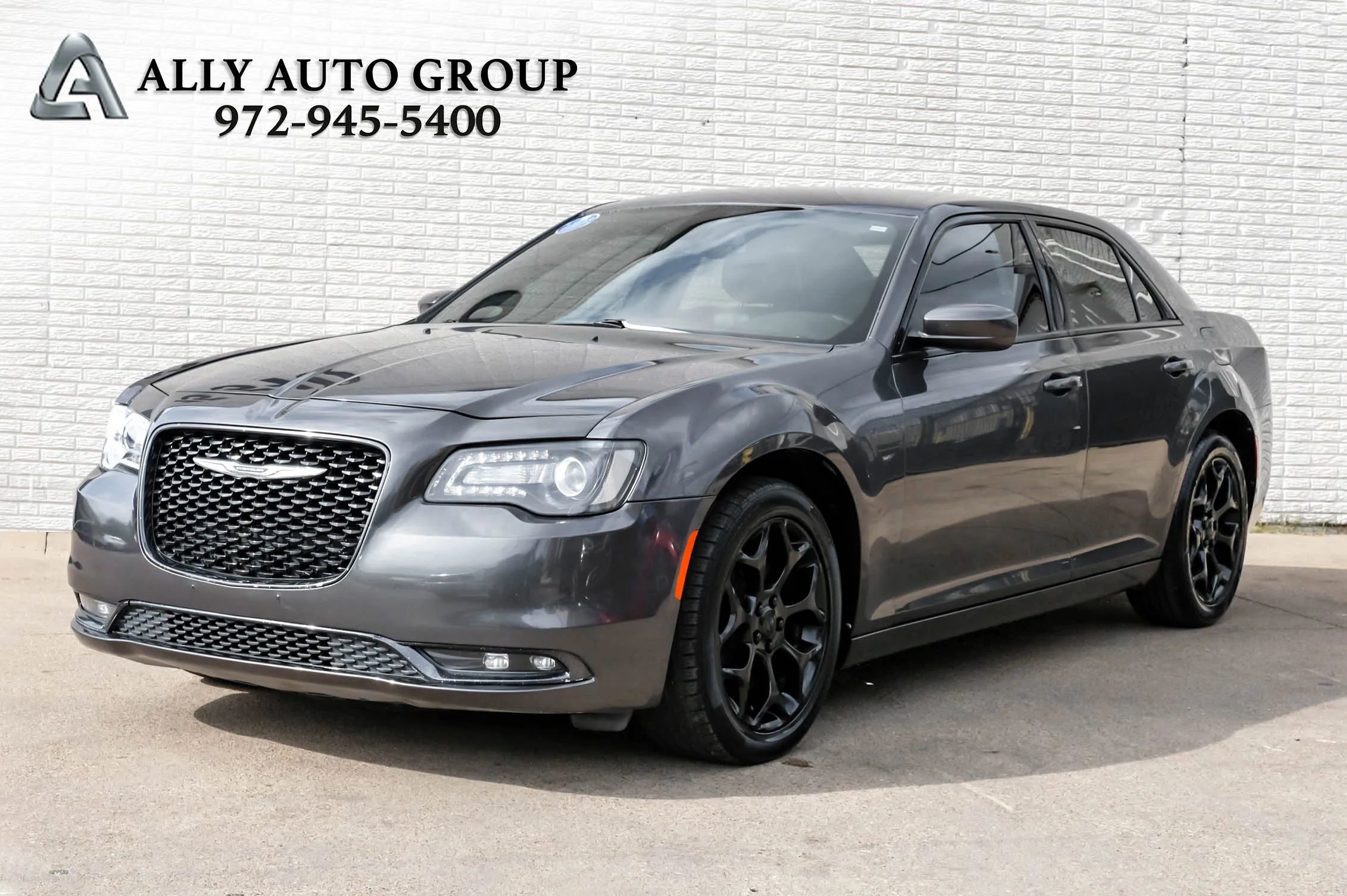 Used 2019 Chrysler 300 S