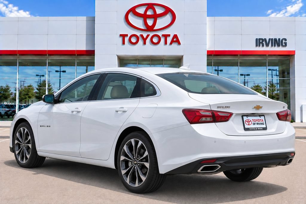 Used 2024 Chevrolet Malibu LT FWD image 2