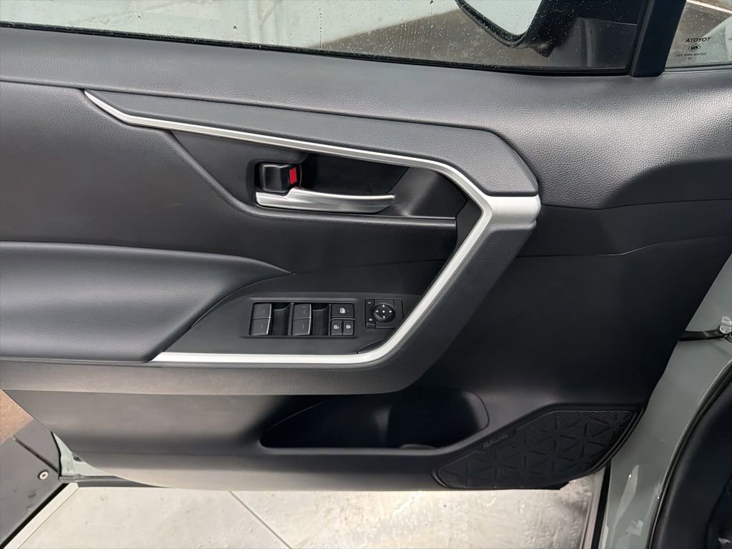 Used 2023 Toyota RAV4 XLE w/ Convenience Package image 19