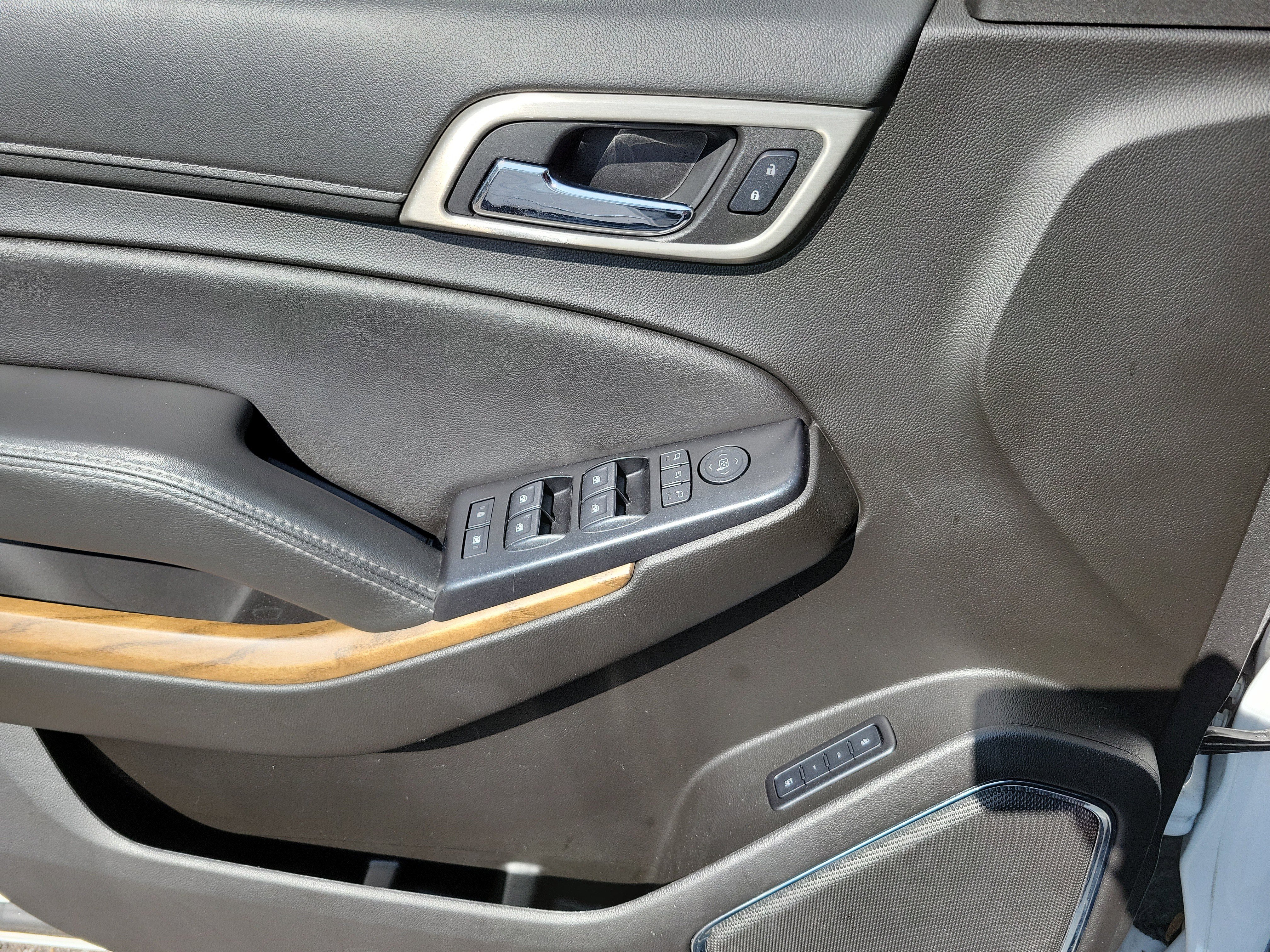 Used 2020 GMC Yukon XL Denali image 23