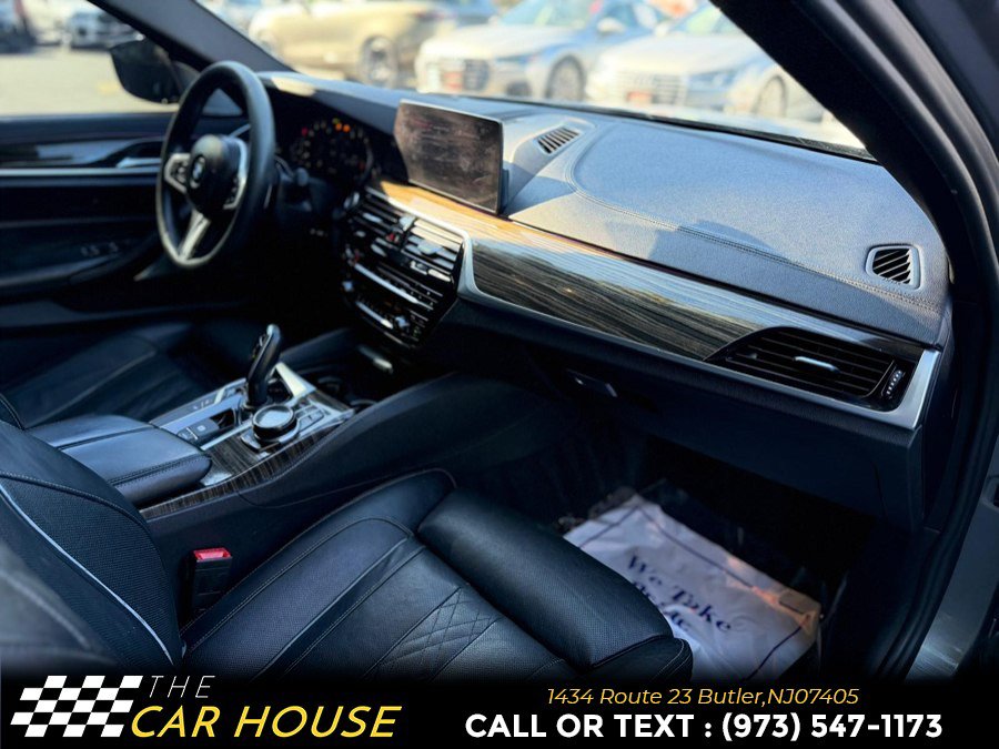 Used 2017 BMW 540i RWD image 25