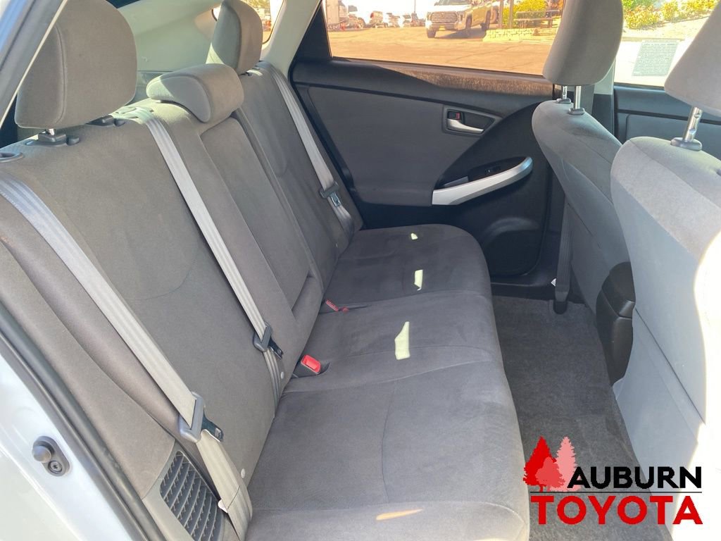 Used 2015 Toyota Prius Two FWD image 16