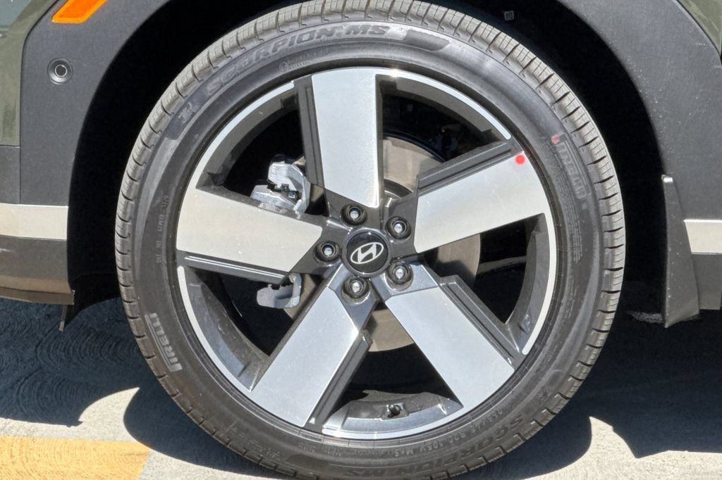 New 2026 Hyundai Santa Fe Limited AWD/4WD image 32