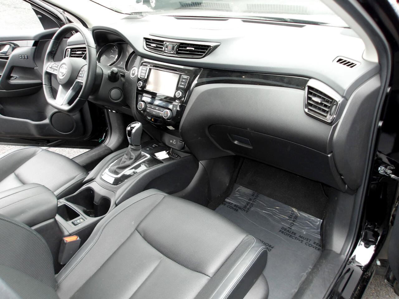 Used 2022 Nissan Rogue Sport SL w/ Premium Package image 13