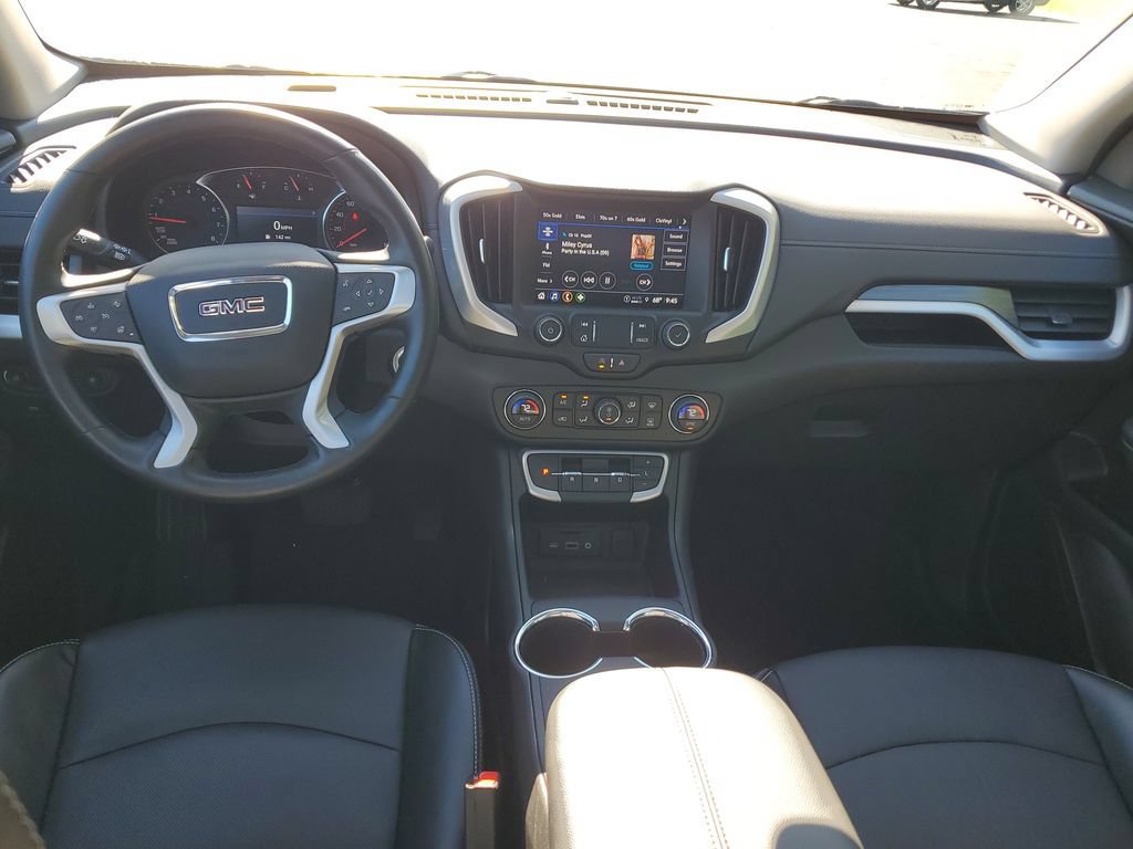 Used 2024 GMC Terrain SLT w/ LPO, Floor Liner Package AWD/4WD image 10
