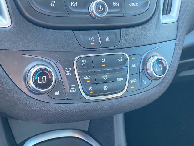 Used 2023 Chevrolet Malibu LT FWD image 13