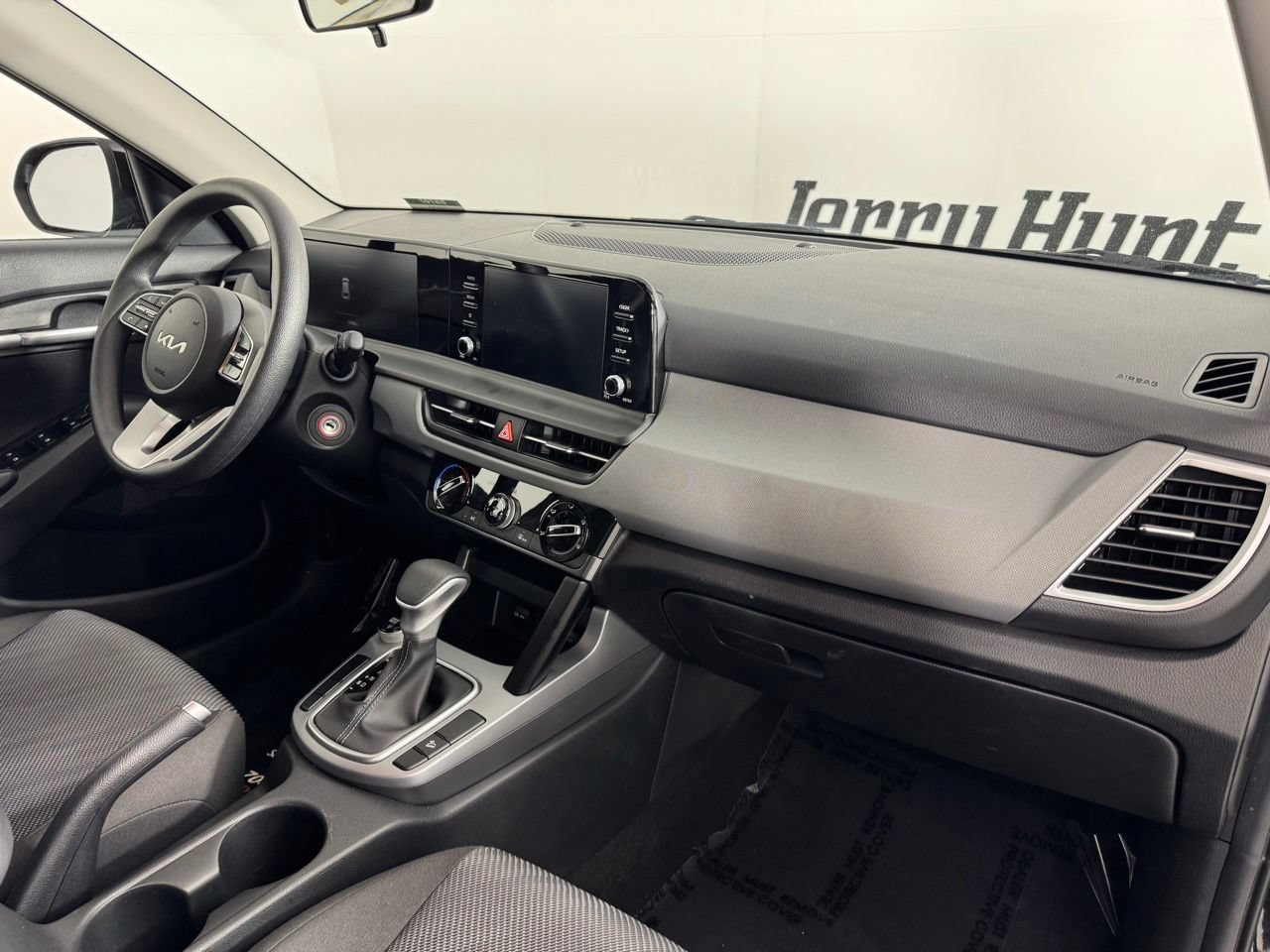 Used 2026 Kia Seltos LX FWD image 35