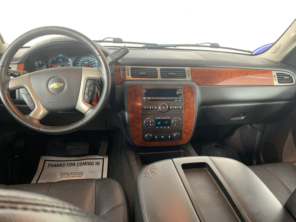 Used 2013 Chevrolet Suburban LT image 33
