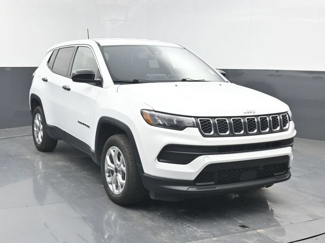 Used 2025 Jeep Compass Sport AWD/4WD image 9