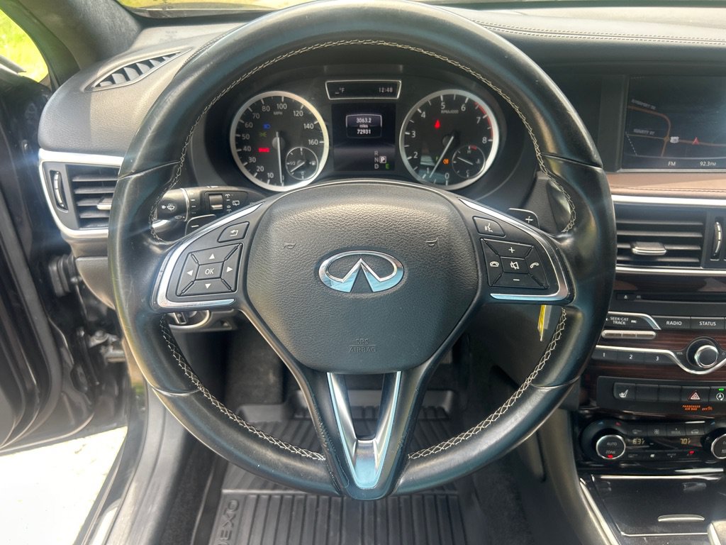 Used 2017 INFINITI QX30 Premium w/ Navigation Package AWD/4WD image 9