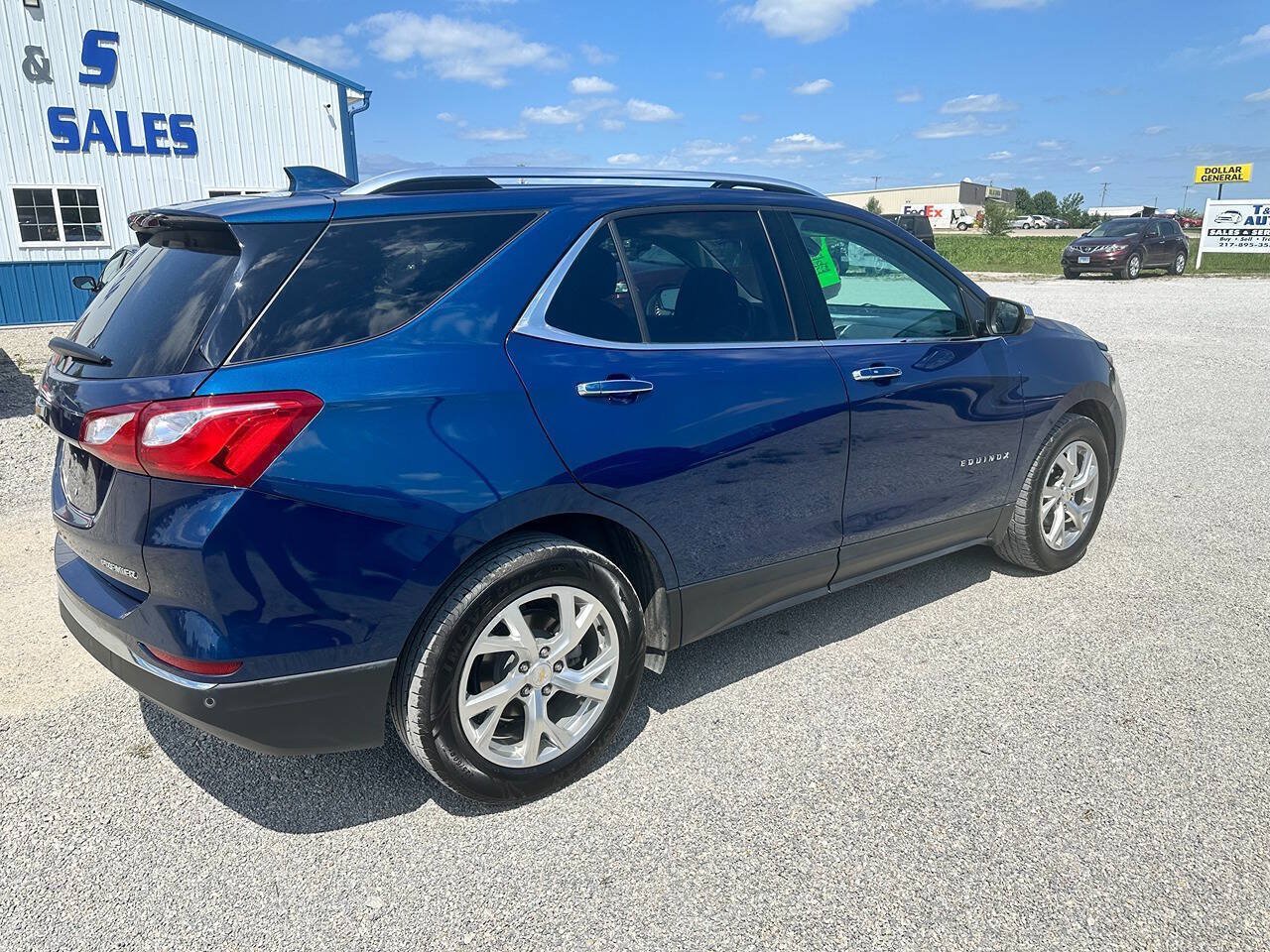 Used 2021 Chevrolet Equinox Premier w/ LPO, Floor Liner Package FWD image 6