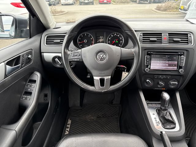 Used 2013 Volkswagen Jetta SE image 29