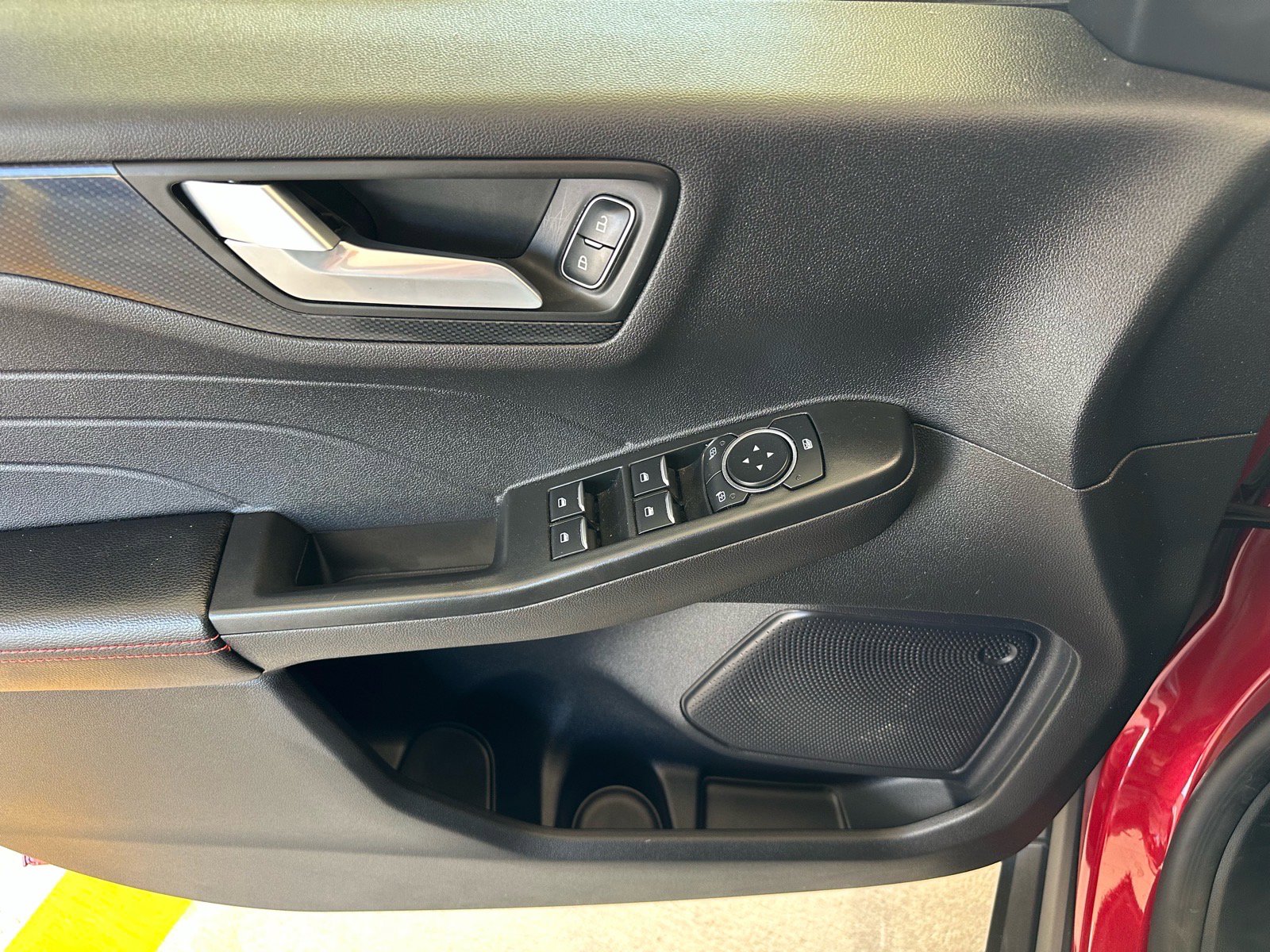 Certified 2024 Ford Escape ST-Line w/ Tech Pack #1 FWD image 15