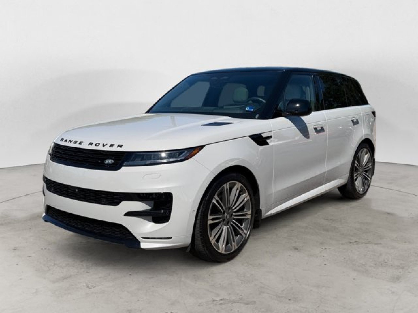 Certified 2025 Land Rover Range Rover Sport Dynamic SE AWD/4WD image 1