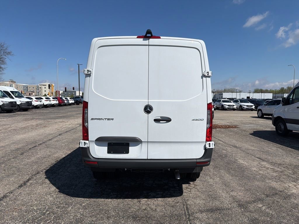 Used 2026 Mercedes-Benz Sprinter 4500 image 7