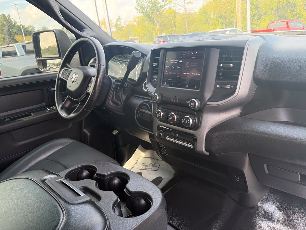 Used 2024 RAM 3500 Tradesman w/ Chrome Appearance Group AWD/4WD image 36
