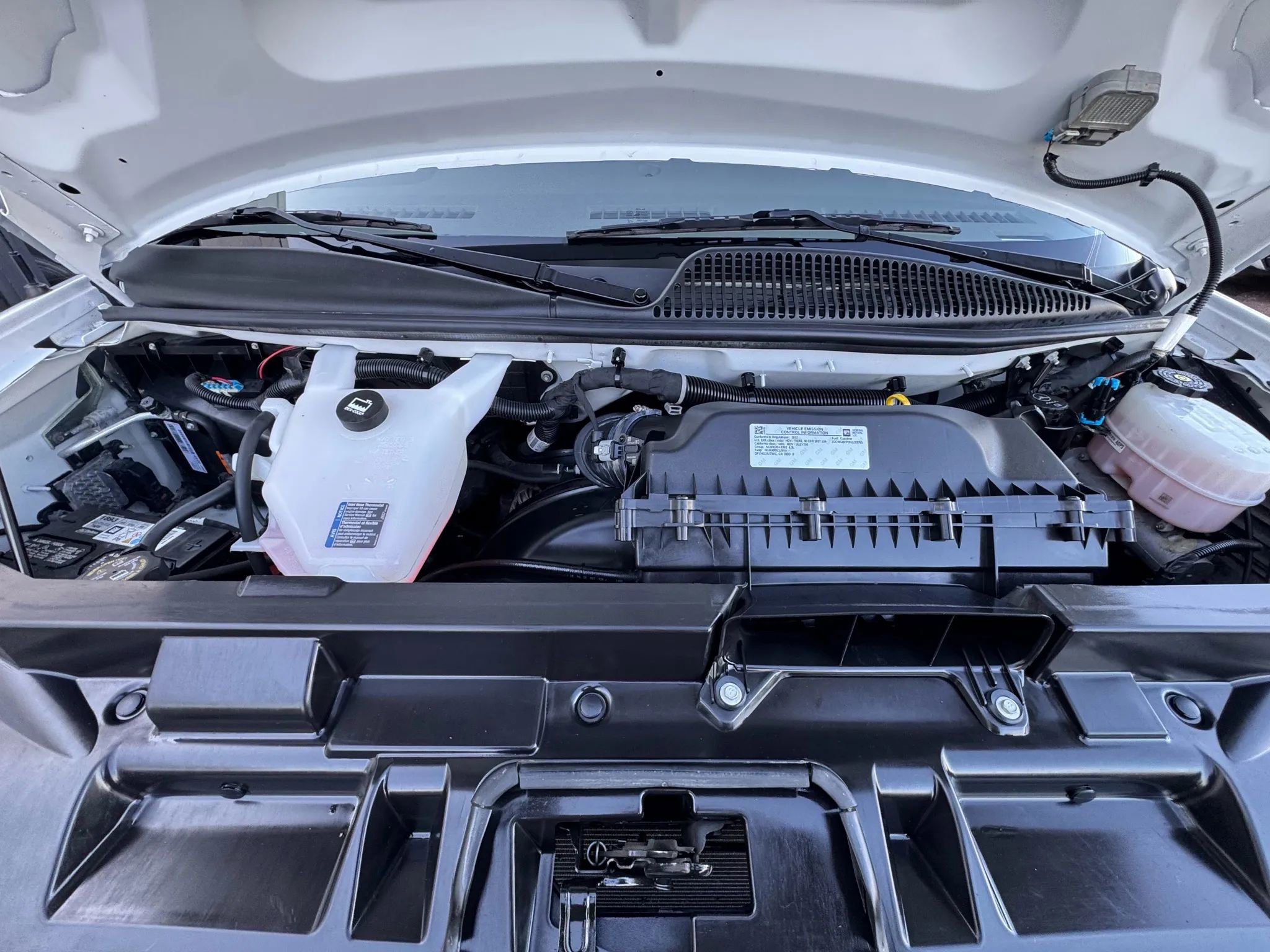 Used 2022 Chevrolet Express 2500 Extended w/ Driver Convenience Package image 33