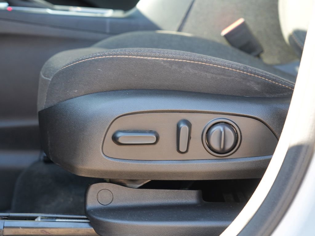 Used 2019 Chevrolet Equinox LT image 15